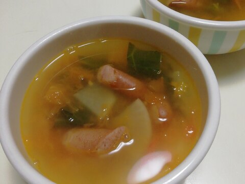 粗挽きウインナーと野菜のスープ
